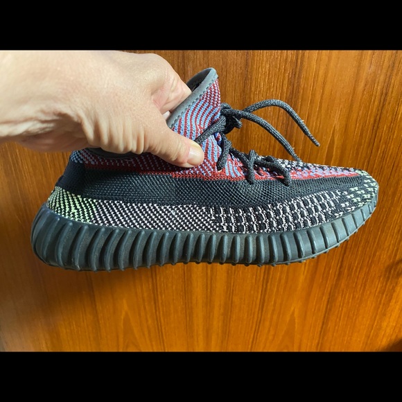 Yeezy Boost 350 v2 Yecheil